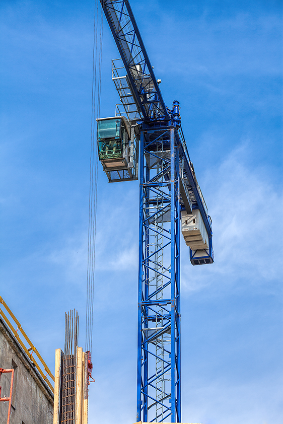 Construction crane